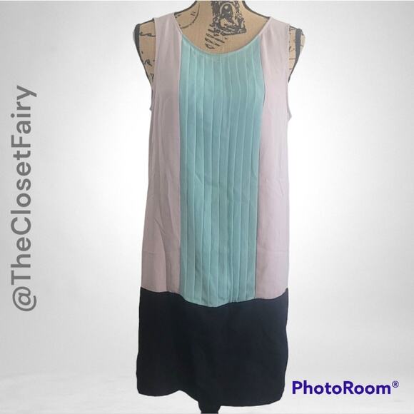 Size Large Lush tan mint & black color block sleeveless shift dress with pleats - Picture 1 of 4